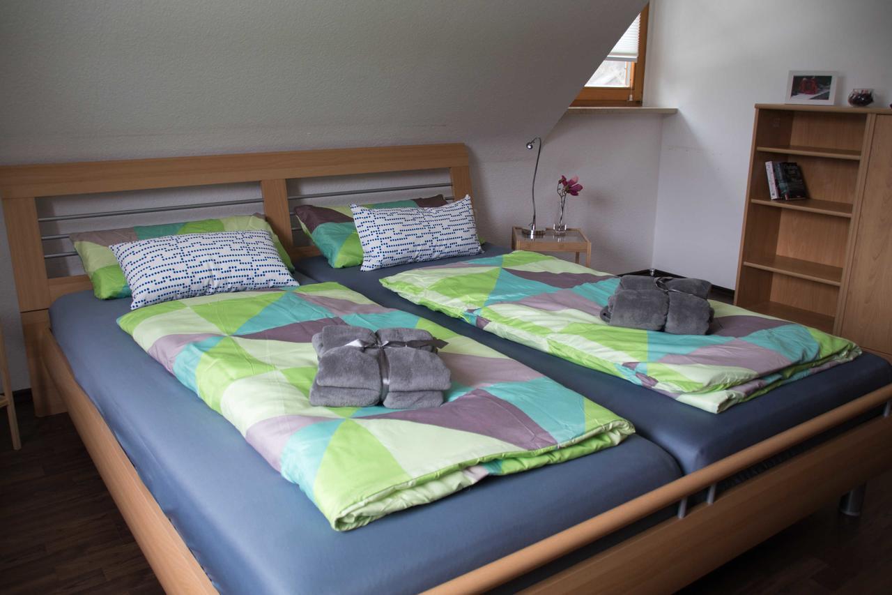 Ferienwohnung Weiher - Naehe Nuernberg / Messe Schwanstetten 客房 照片